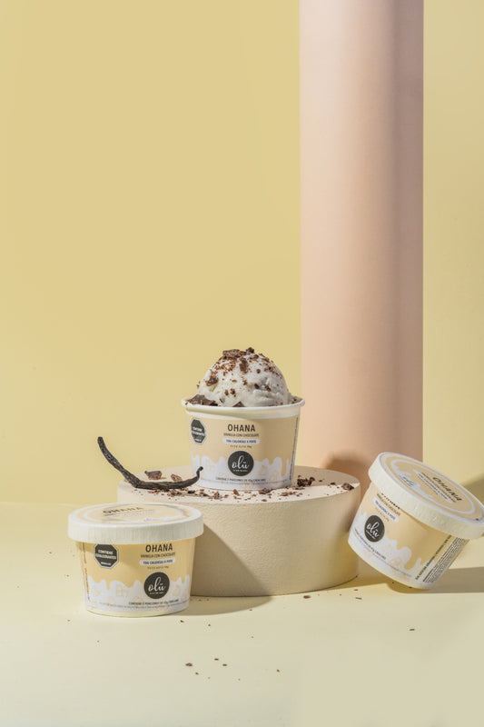 Helado libre de lacteos con la suavidad de la vainilla con el toque intenso del chocolate. Cremoso, natural y libre de gluten, perfecto para disfrutar en cualquier momento como un antojo ligero.