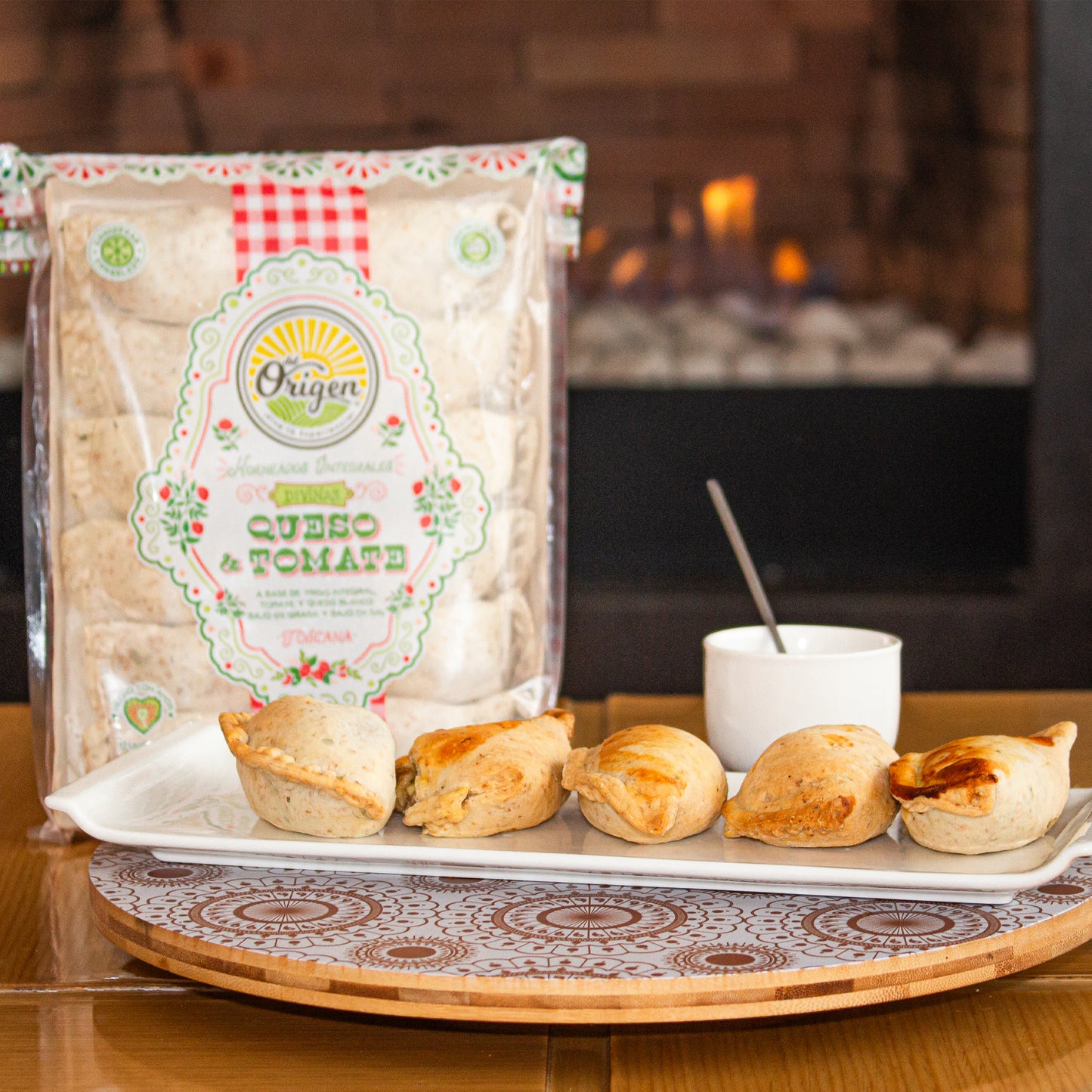 Empanadas divinas queso y tomate "Del origen" 12 unds